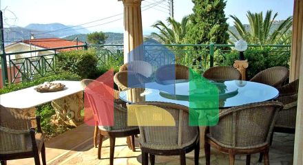 Продаж - Вілла 750 m² в Аттиці