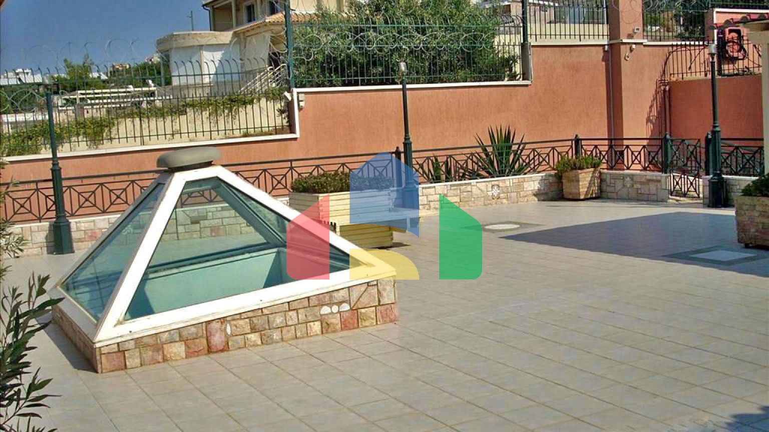 Продаж - Вілла 750 m² в Аттиці