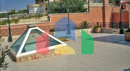 Продаж - Вілла 750 m² в Аттиці