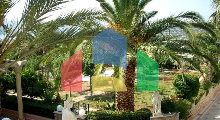 Продаж - Вілла 750 m² в Аттиці