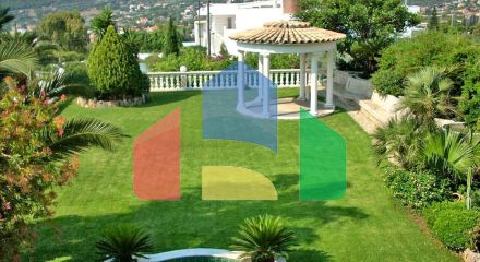 Продаж - Вілла 750 m² в Аттиці