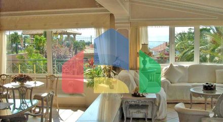 Продаж - Вілла 750 m² в Аттиці