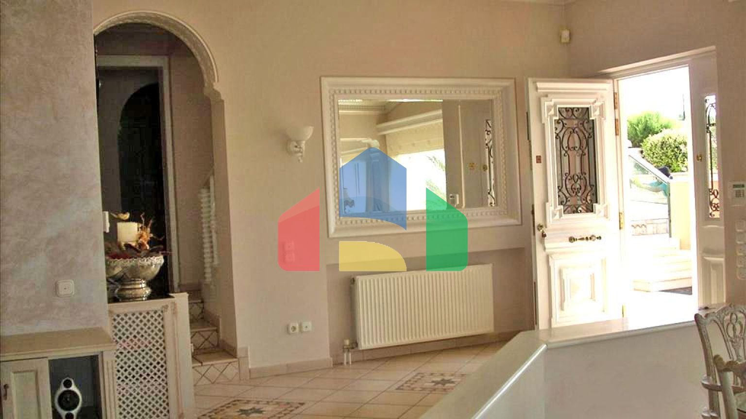 Продаж - Вілла 750 m² в Аттиці