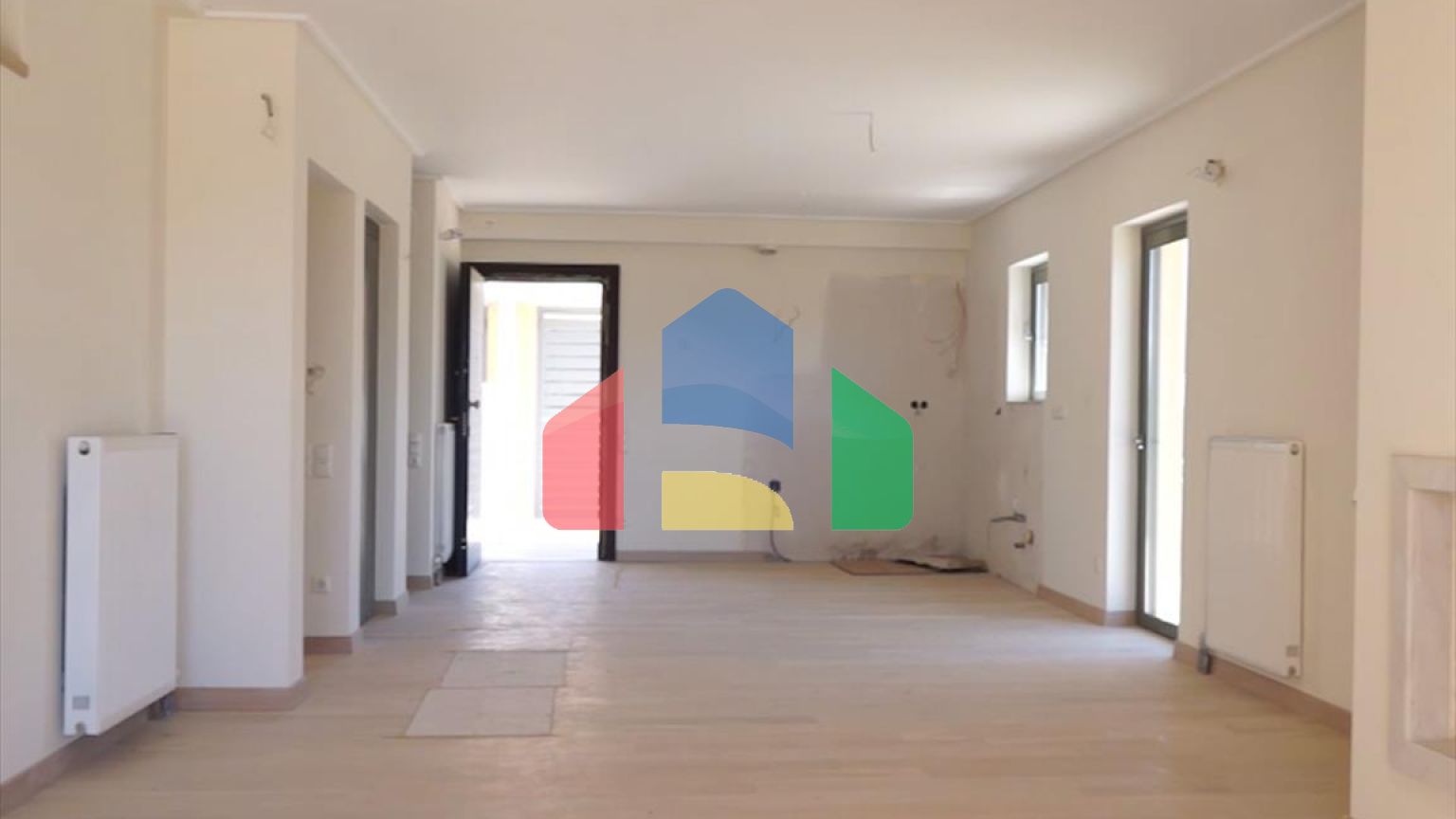 Продаж - Таунхаус 279 m² в Аттиці