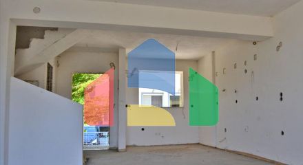 Продаж - Таунхаус 225 m² в Аттиці