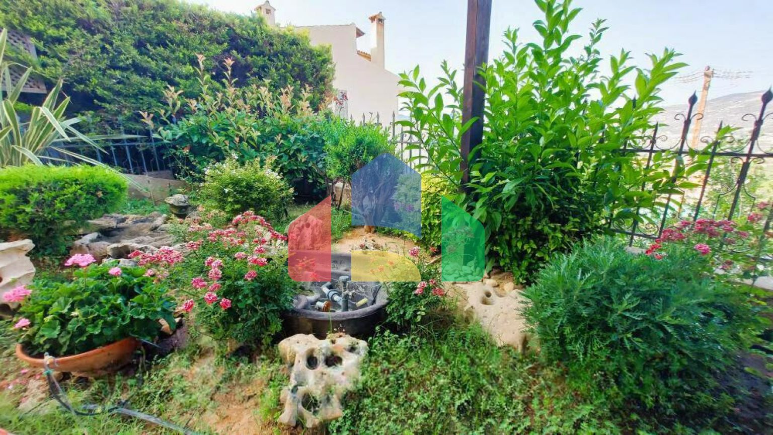 Продаж - Котедж 340 m² в Аттиці