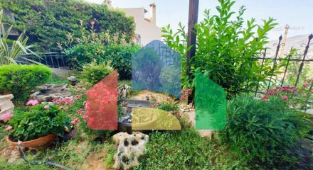 Продаж - Котедж 340 m² в Аттиці