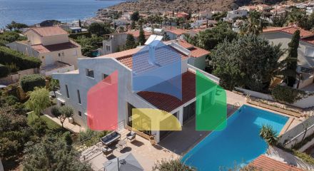 For Sale - Villa 480 m² in Attica