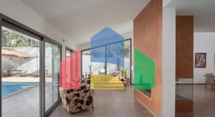 For Sale - Villa 480 m² in Attica