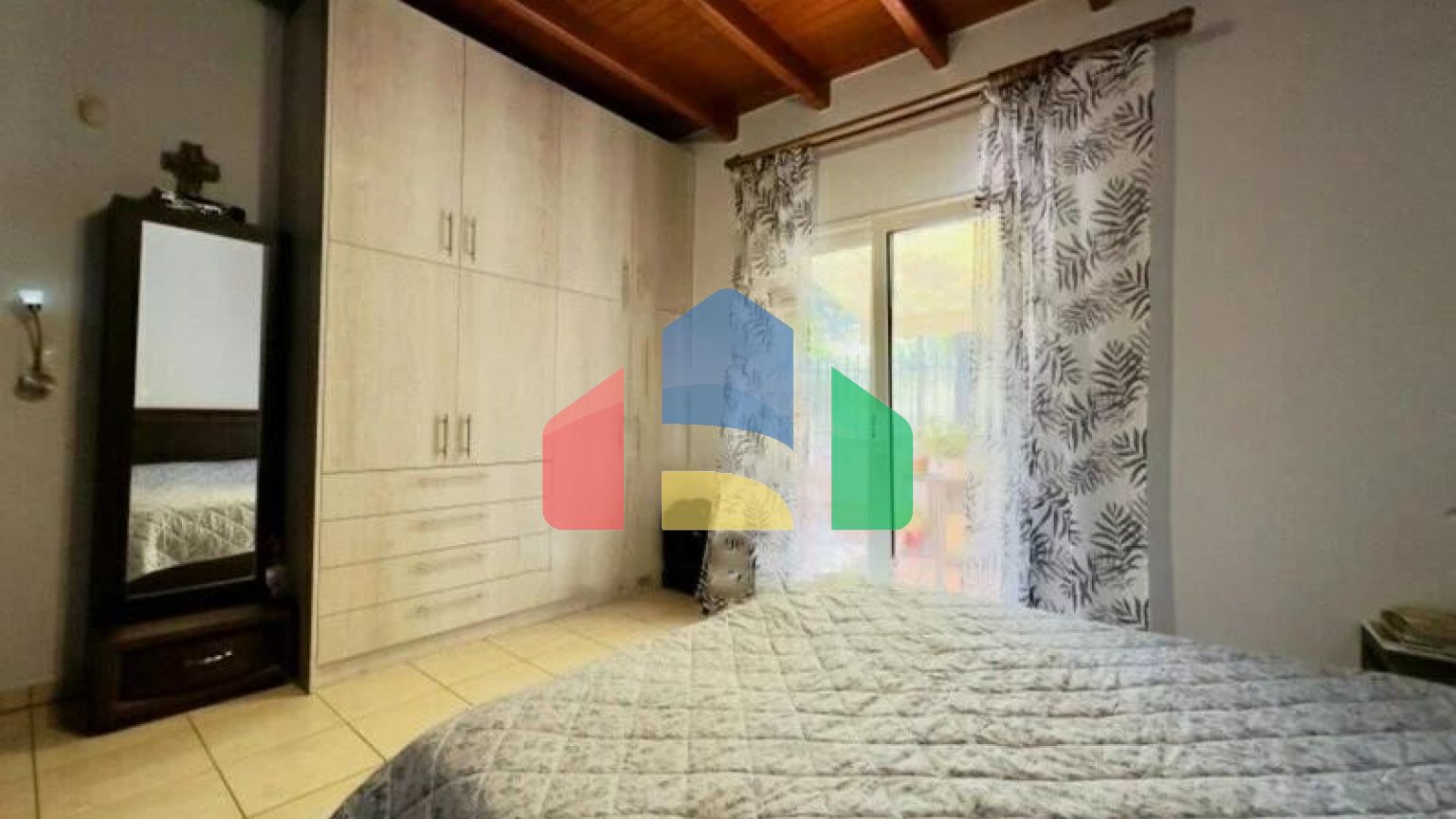 Продаж - Котедж 255 m² в Аттиці