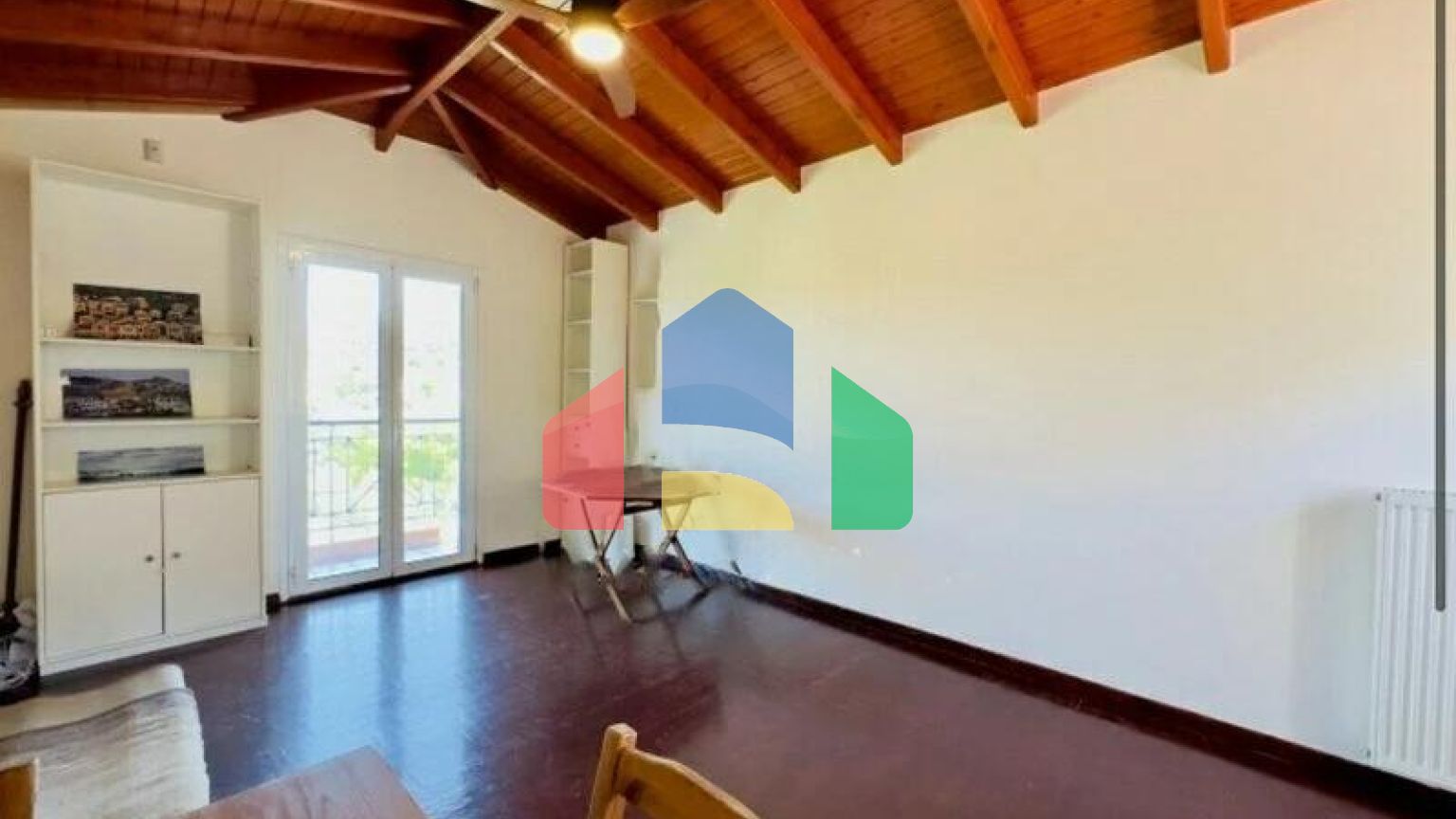 Продаж - Котедж 255 m² в Аттиці