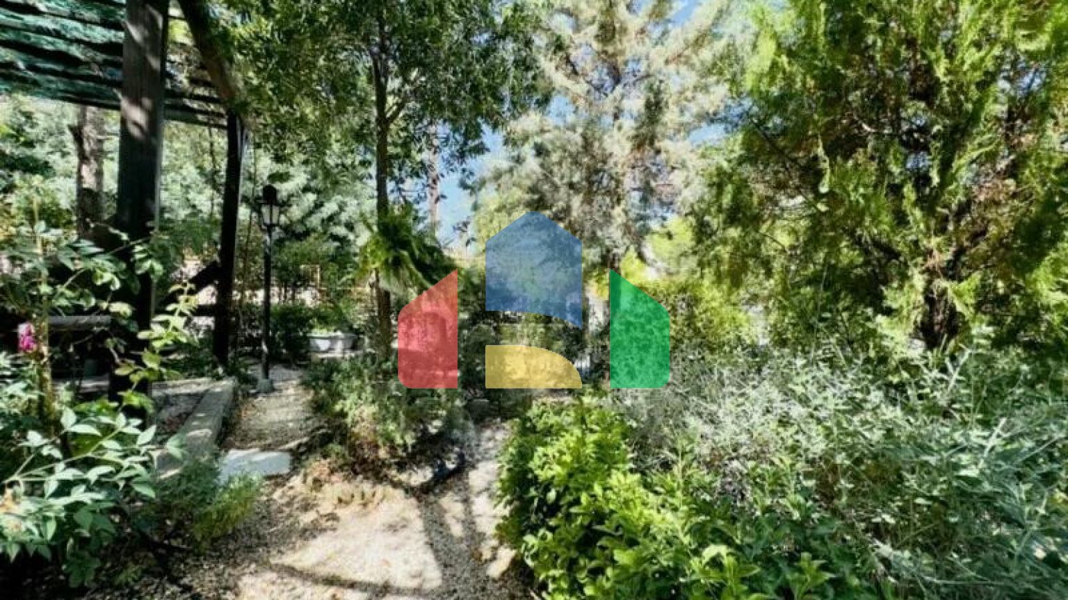 Продаж - Котедж 255 m² в Аттиці