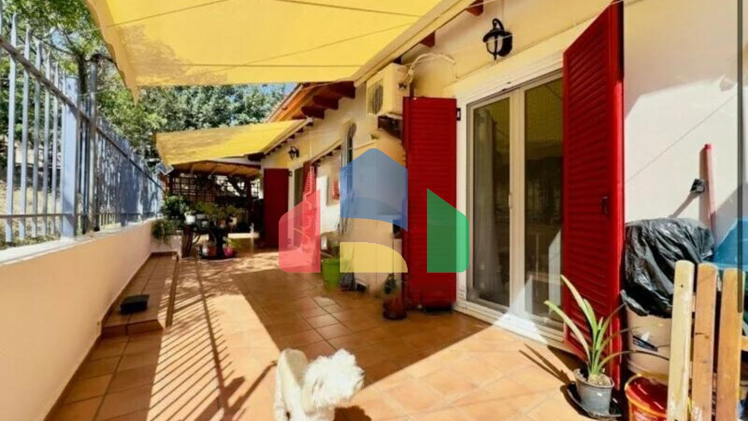 Продаж - Котедж 255 m² в Аттиці