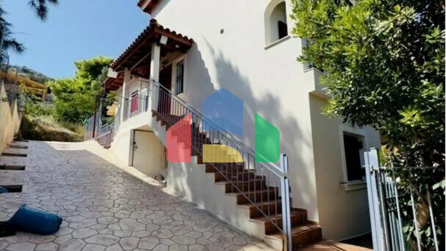 Продаж - Котедж 255 m² в Аттиці