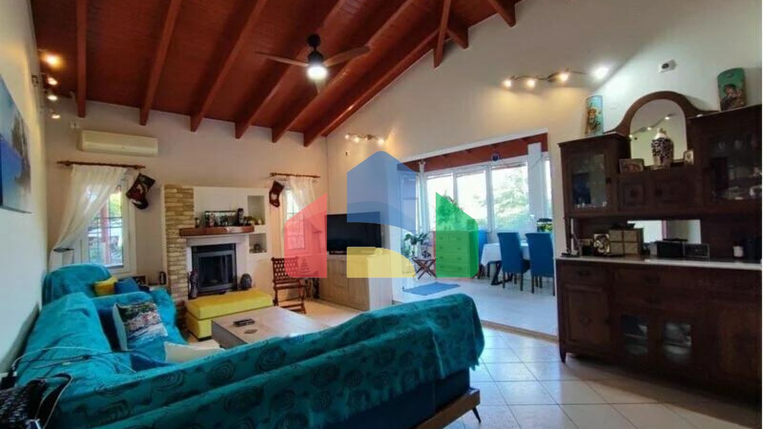 Продаж - Котедж 255 m² в Аттиці