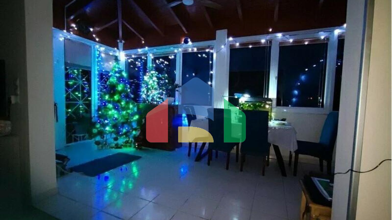 Продаж - Котедж 255 m² в Аттиці