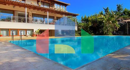 For Sale - Villa 350 m² in Attica