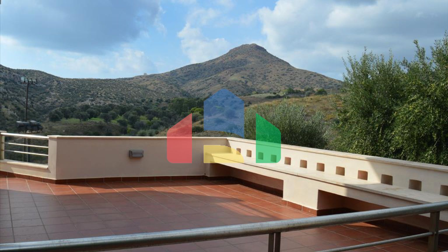 Продаж - Котедж 260 m² в Аттиці