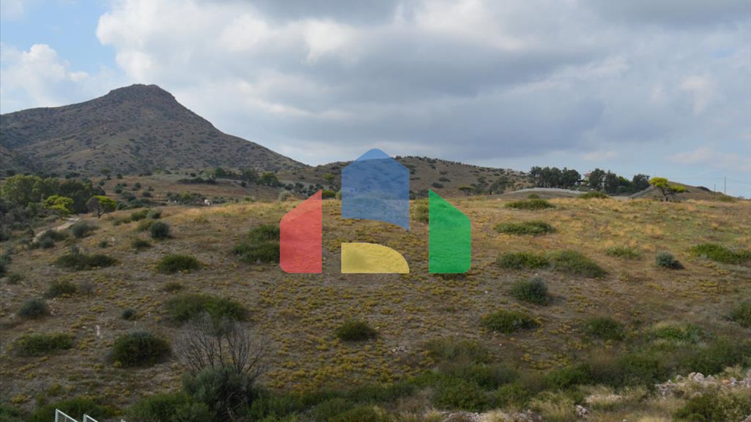 Продаж - Котедж 260 m² в Аттиці