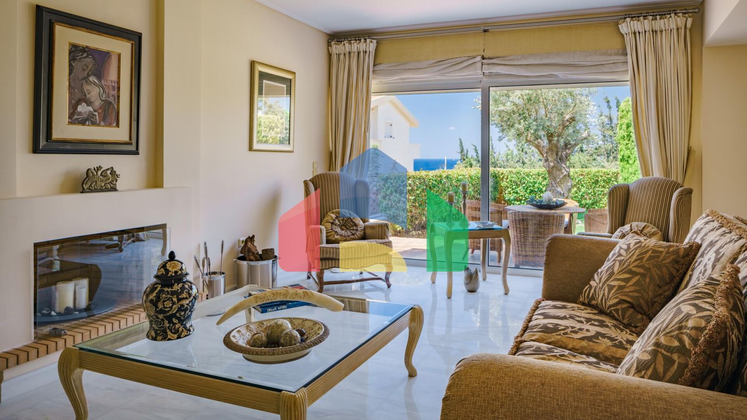 Продаж - Вілла 435 m² в Аттиці