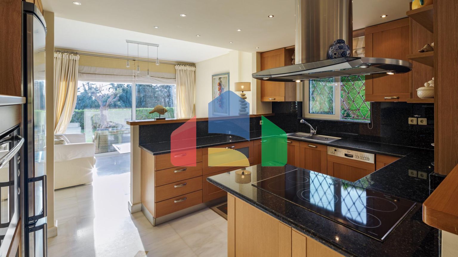 Продаж - Вілла 435 m² в Аттиці