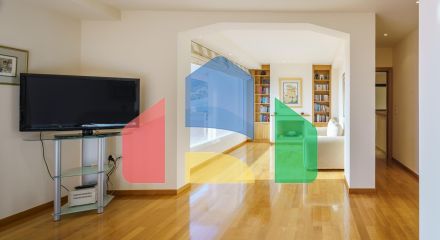 Продаж - Вілла 435 m² в Аттиці