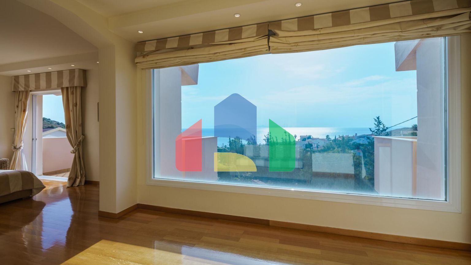 Продаж - Вілла 435 m² в Аттиці