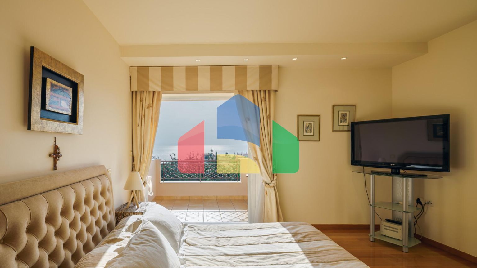 Продаж - Вілла 435 m² в Аттиці