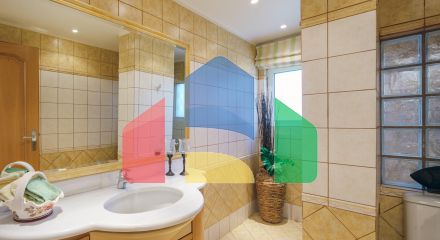 Продаж - Вілла 435 m² в Аттиці