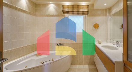 Продаж - Вілла 435 m² в Аттиці