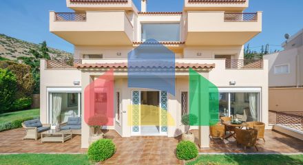 Продаж - Вілла 435 m² в Аттиці