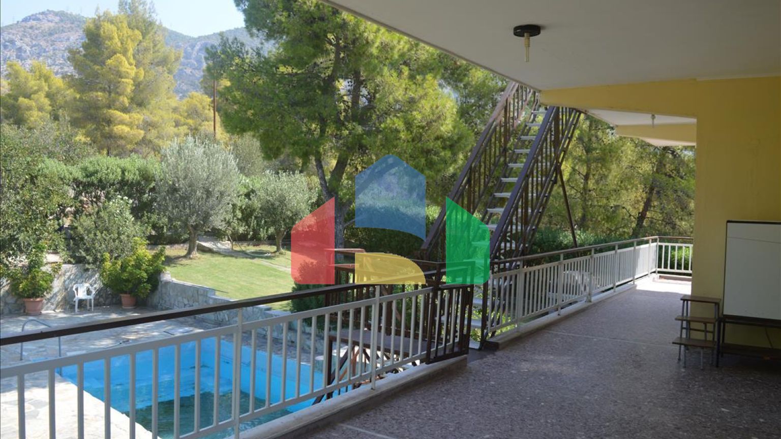 Продажа - Коттедж 240 m² в Аттике