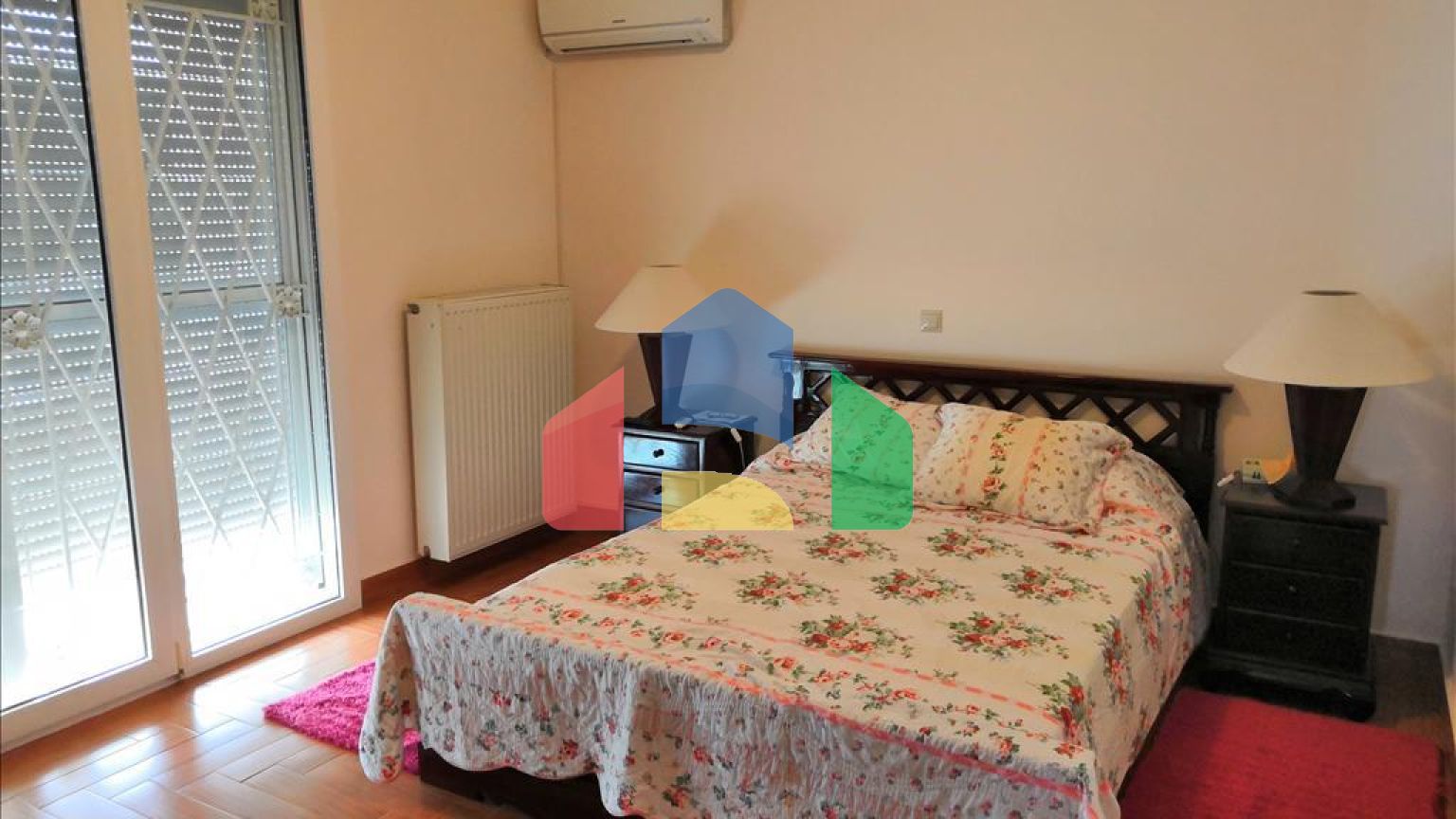 Продаж - Котедж 520 m² в Аттиці