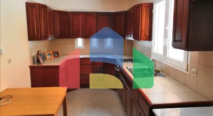 Продаж - Котедж 520 m² в Аттиці