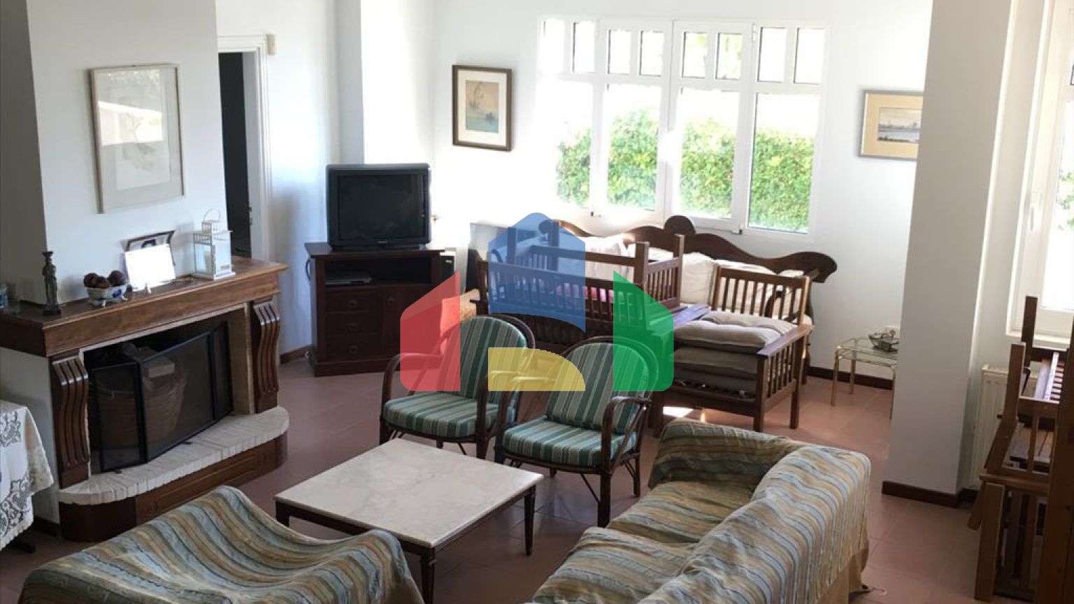 Продаж - Котедж 290 m² в Аттиці