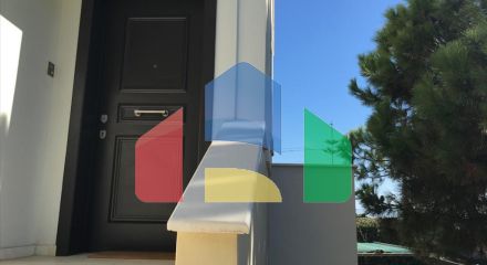 Продаж - Котедж 290 m² в Аттиці Продаж - Котедж 290 m² в Аттиці