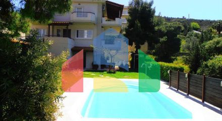 For Sale - Villa 240 m² in Attica