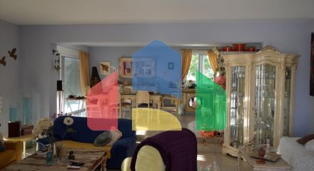 Продаж - Котедж 300 m² в Аттиці