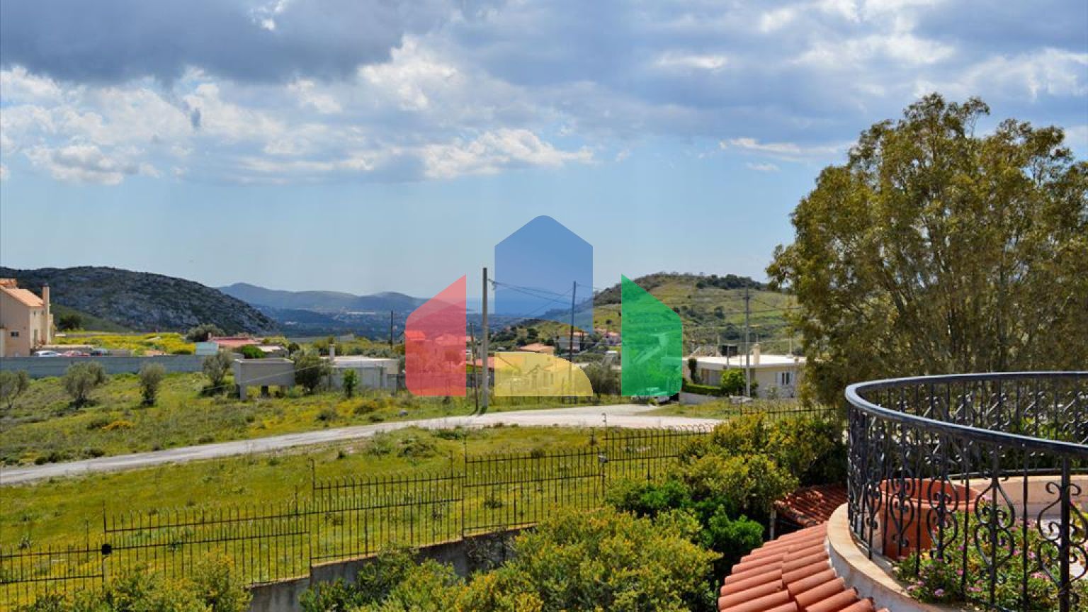 Продаж - Вілла 330 m² в Аттиці