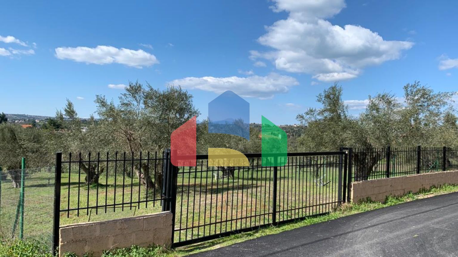 Продажа - Коттедж 540 m² в Аттике