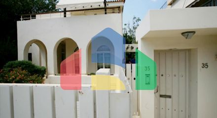 Продаж - Котедж 700 m² в Аттиці