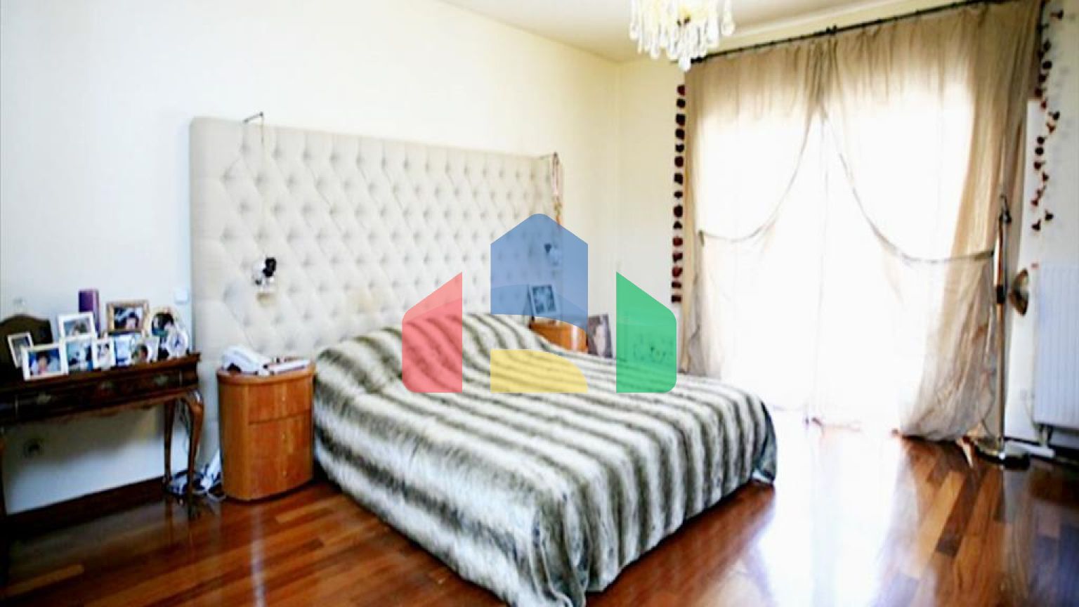 Продаж - Котедж 700 m² в Аттиці