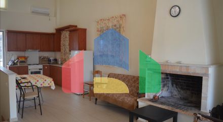 Продаж - Таунхаус 95 m² в Аттиці