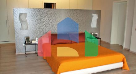 Продаж - Вілла 550 m² в Аттиці