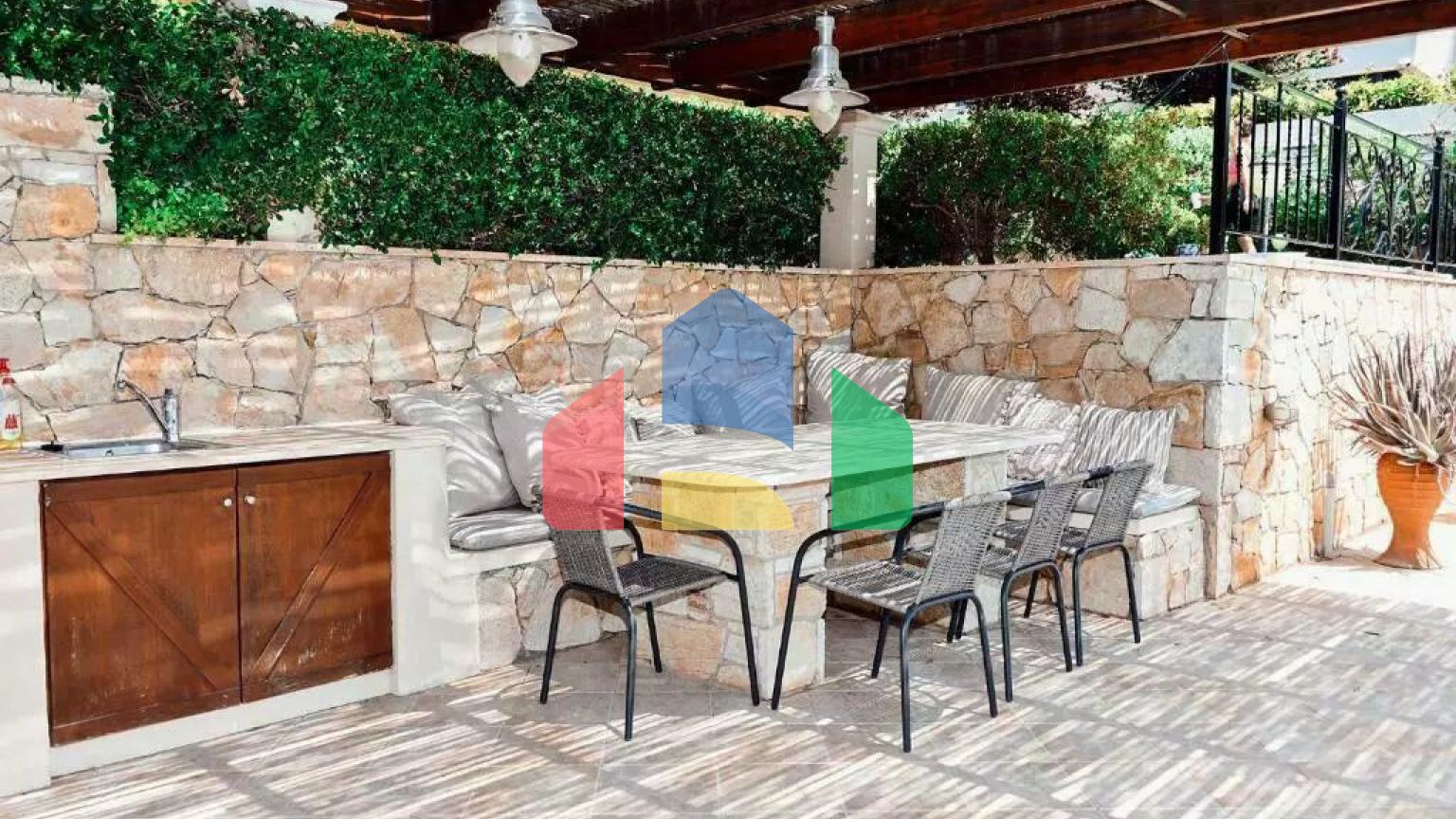 Продажа - Вилла 680 m² в Аттике