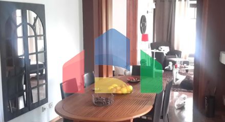 Продаж - Котедж 500 m² в Аттиці