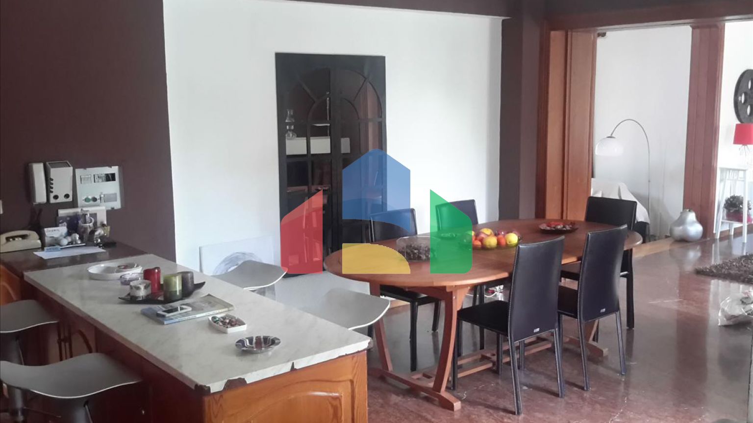 Продаж - Котедж 500 m² в Аттиці