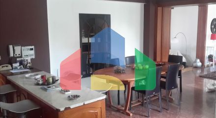 Продаж - Котедж 500 m² в Аттиці