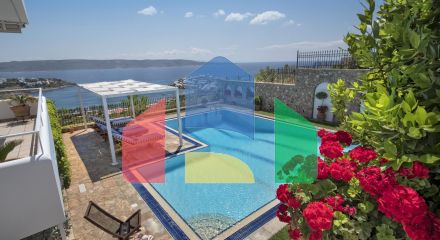 Продаж - Вілла 240 m² в Аттиці