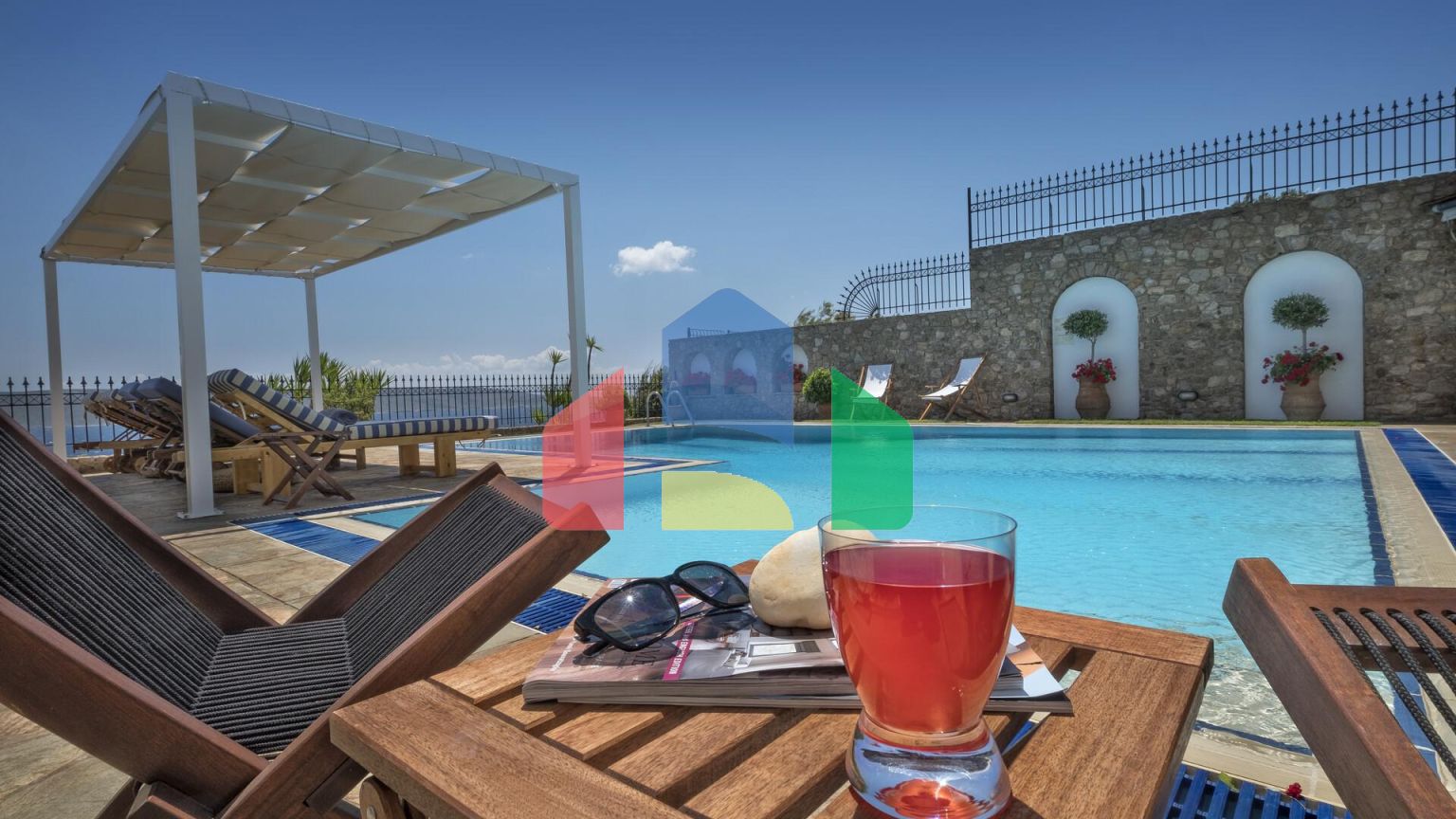 Продаж - Вілла 240 m² в Аттиці